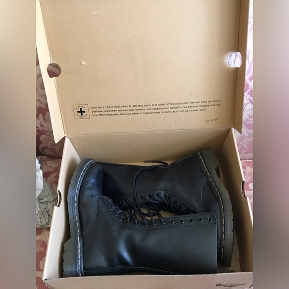 Doc Martens 1914 Boots 14 Eye - Picture 10 of 12